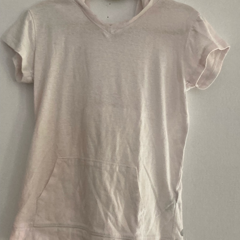 girls white top
